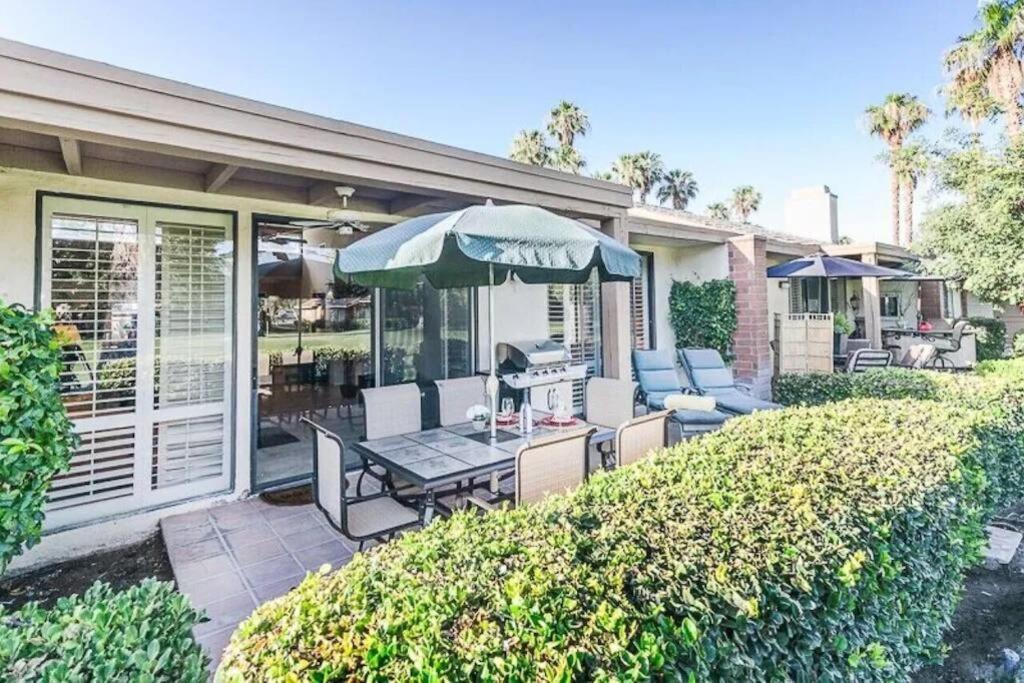 Private Country Club Condo On Awesome Golf Course! Palm Desert Exterior foto
