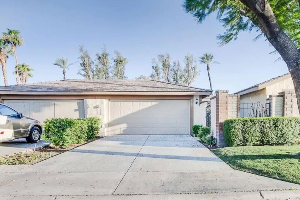 Private Country Club Condo On Awesome Golf Course! Palm Desert Exterior foto
